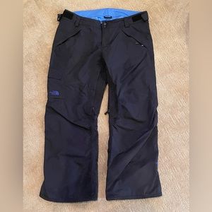 The North Face women’s snowpants, XL